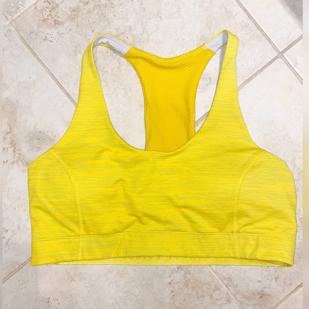 Outdoor Voices Doing Things Bra in Sunshine Gold, Size XL - Excellent Condition